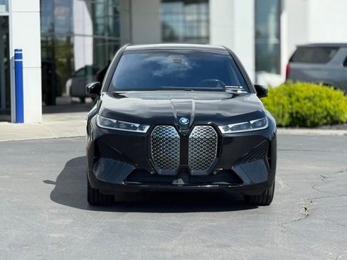 Used 2024 BMW iX xDrive50 w/ Premium Package AWD/4WD image 2