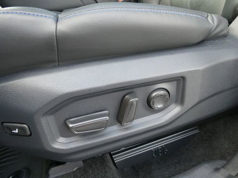 Used 2026 Toyota Tundra Platinum w/ TRD Off-Road Package AWD/4WD image 27