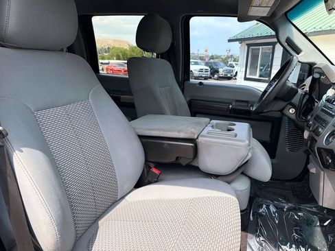 Used 2016 Ford F250 XLT w/ XLT Interior Package AWD/4WD image 17