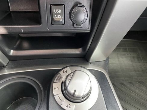 Used 2016 Toyota 4Runner SR5 image 19