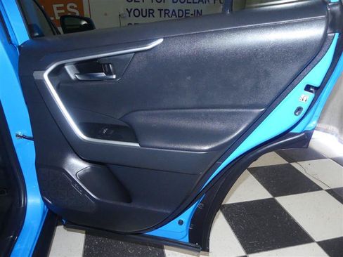 Used 2019 Toyota RAV4 XLE w/ All Weather Liner Package AWD/4WD image 26