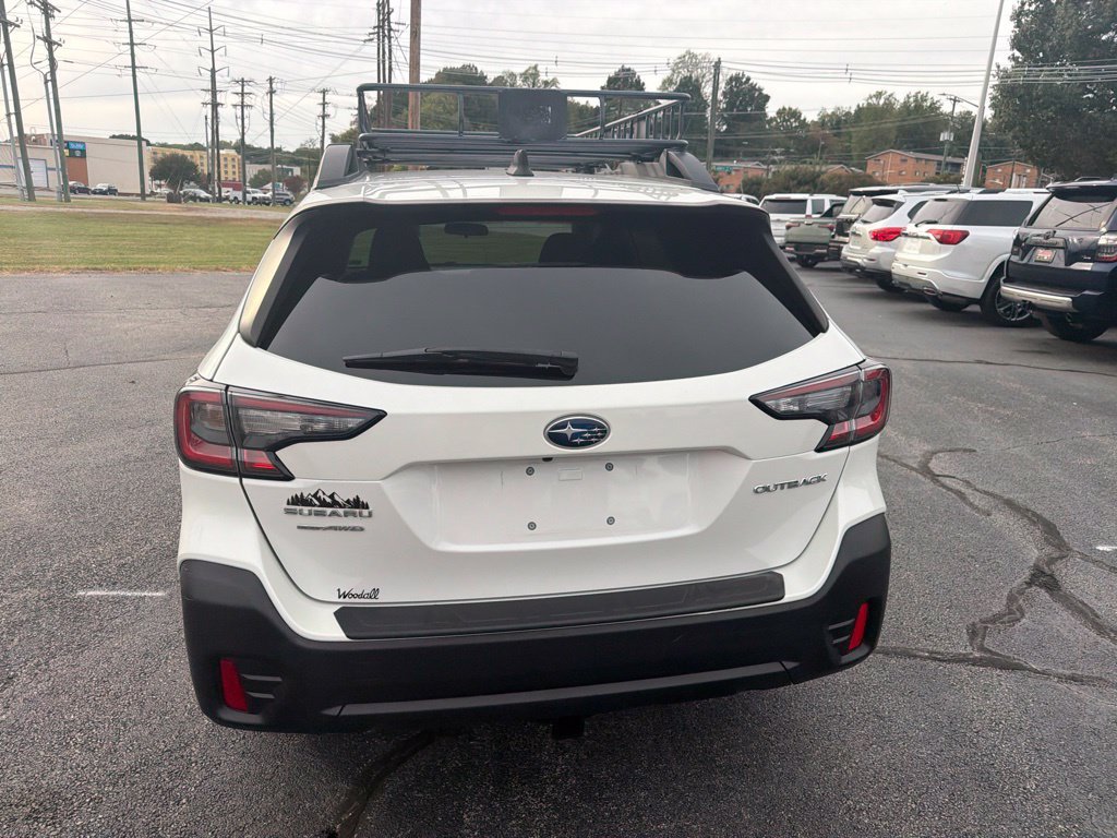 Used 2022 Subaru Outback Premium AWD/4WD image 7