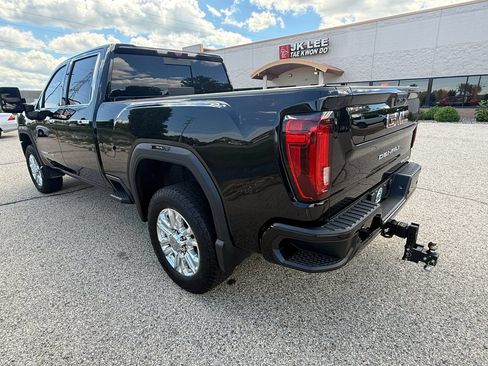 Used 2021 GMC Sierra 3500 Denali w/ Denali Ultimate Package AWD/4WD image 4