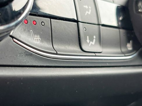 Used 2021 Chevrolet TrailBlazer RS w/ Technology Package image 20