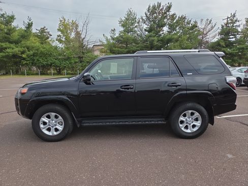 Certified 2024 Toyota 4Runner SR5 image 5