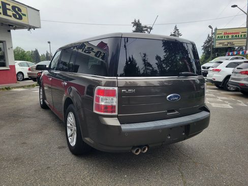Used 2011 Ford Flex SEL FWD image 5