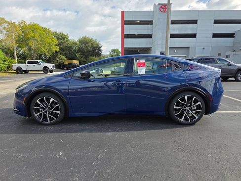 New 2026 Toyota Prius Plug-In Hybrid FWD image 8
