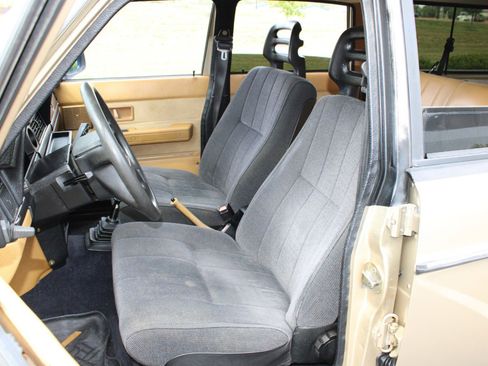 Used 1989 Volvo 240 Wagon image 21