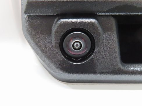 Used 2025 GMC Canyon AT4 w/ Technology Plus Package image 36