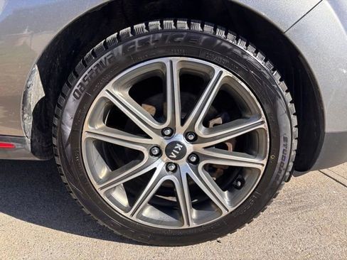 Used 2019 Kia Soul ! FWD image 10
