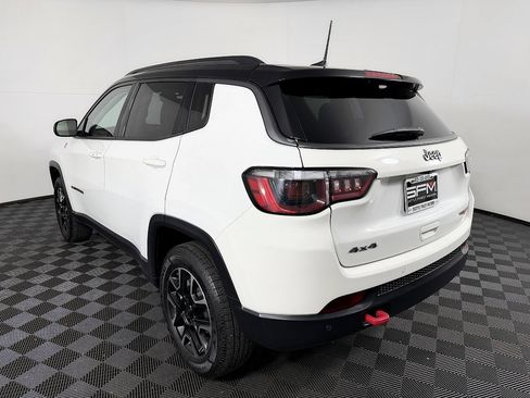 Used 2021 Jeep Compass Trailhawk AWD/4WD image 17