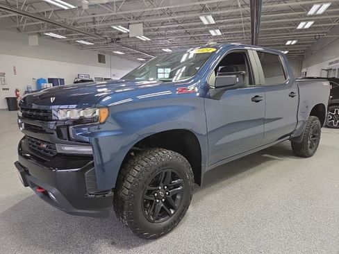 Used 2021 Chevrolet Silverado 1500 LT Trail Boss w/ Bed Protection Package image 3