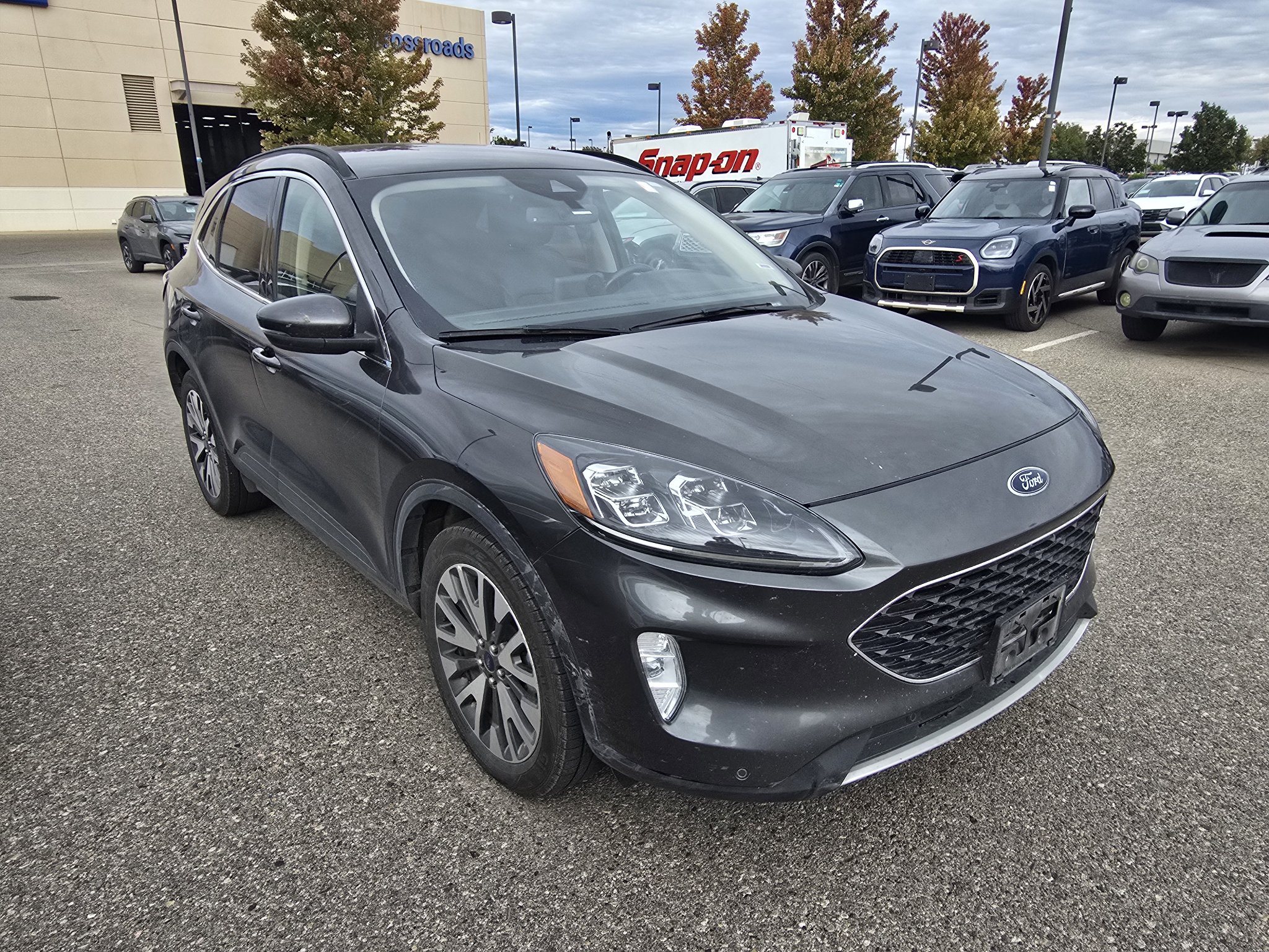 Used 2020 Ford Escape Titanium AWD/4WD image 8