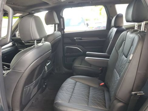 Certified 2025 Kia Telluride SX Prestige X-Line AWD/4WD image 8