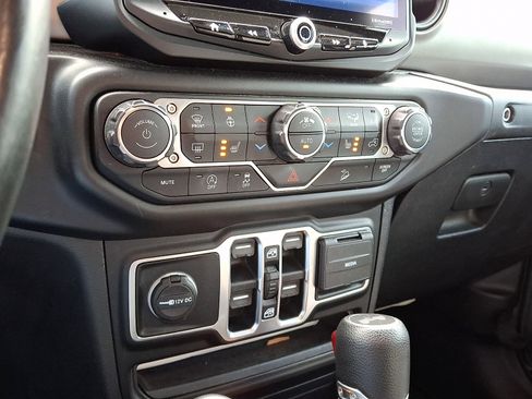 Used 2020 Jeep Wrangler Unlimited Sport S image 15