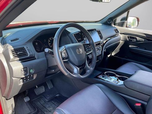 Used 2025 Honda Ridgeline Black Edition image 21