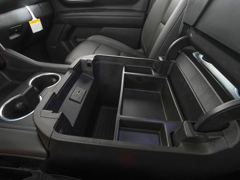 Used 2023 Chevrolet Tahoe LT w/ Luxury Package AWD/4WD image 29