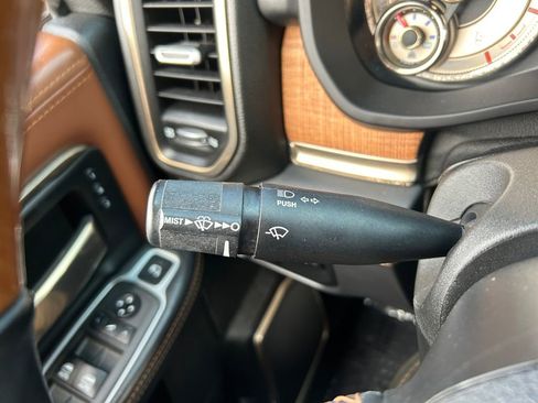 Used 2021 RAM 3500 Limited image 23