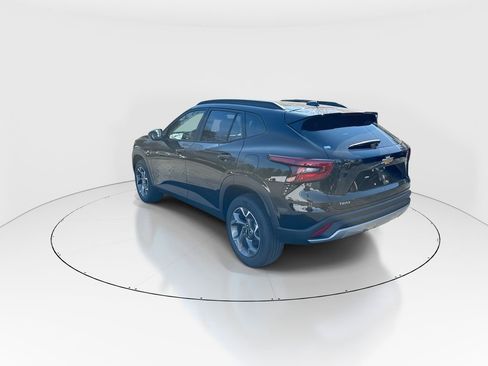 New 2026 Chevrolet Trax LT image 6