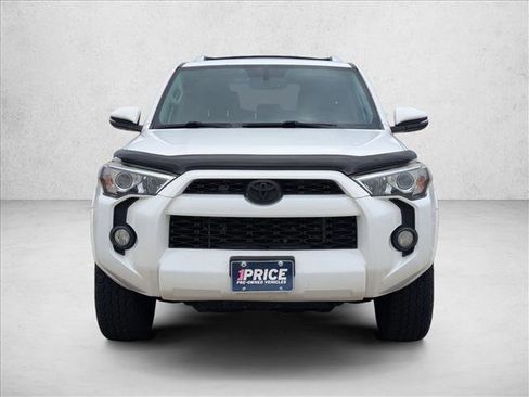 Used 2017 Toyota 4Runner SR5 Premium RWD image 2