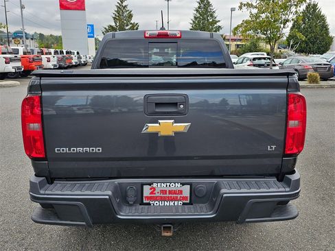 Used 2016 Chevrolet Colorado LT w/ LT Convenience Package image 6