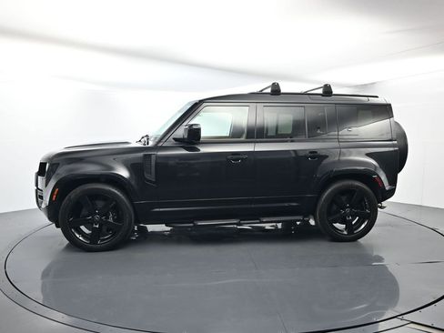 Used 2024 Land Rover Defender 110 V8 image 2