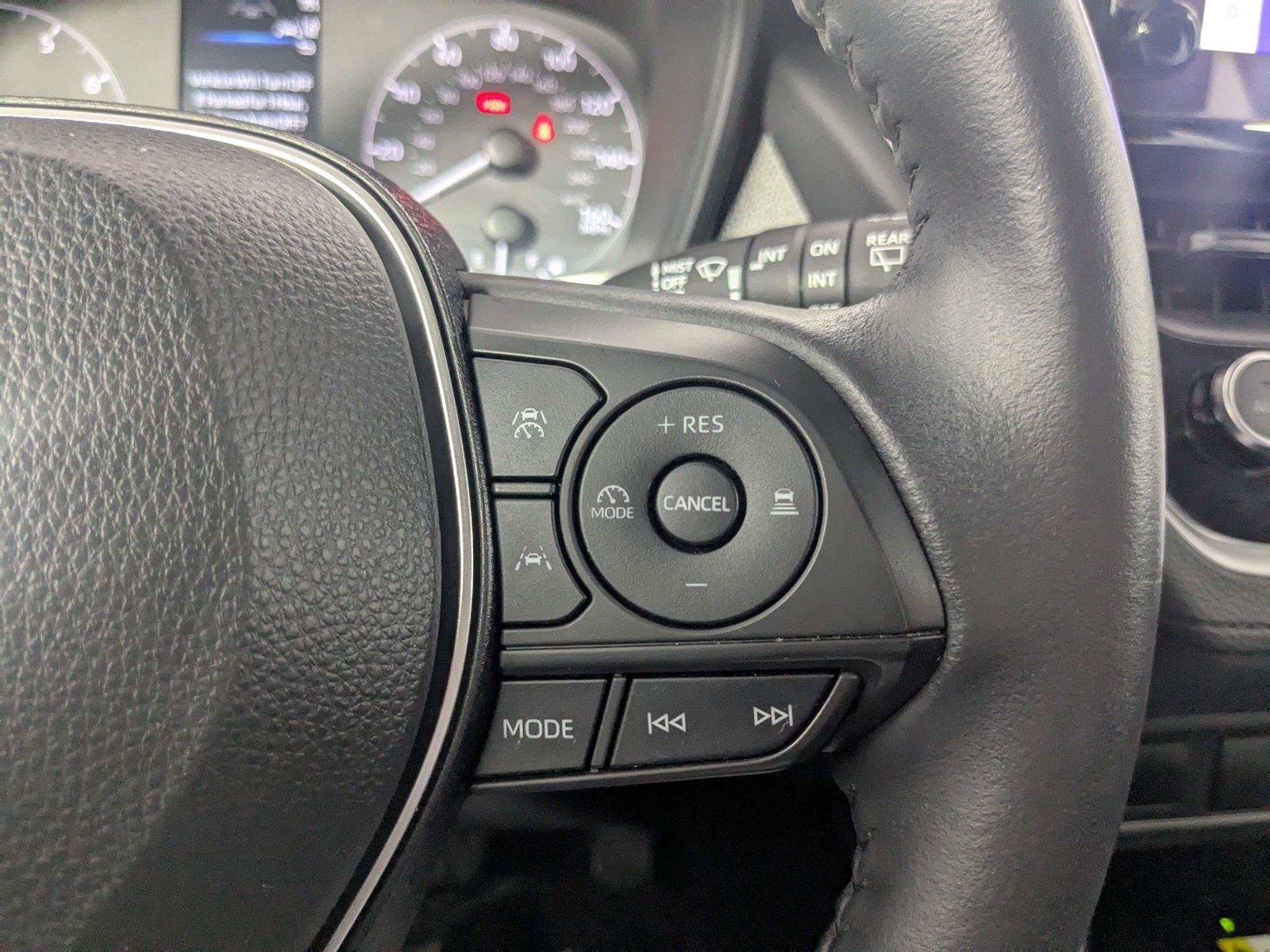 Certified 2023 Toyota Corolla Cross LE FWD image 18
