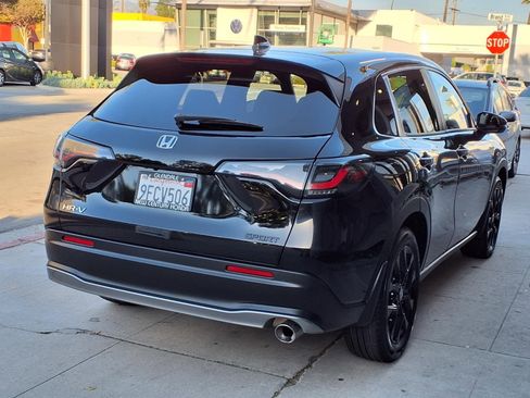 Used 2023 Honda HR-V Sport image 4