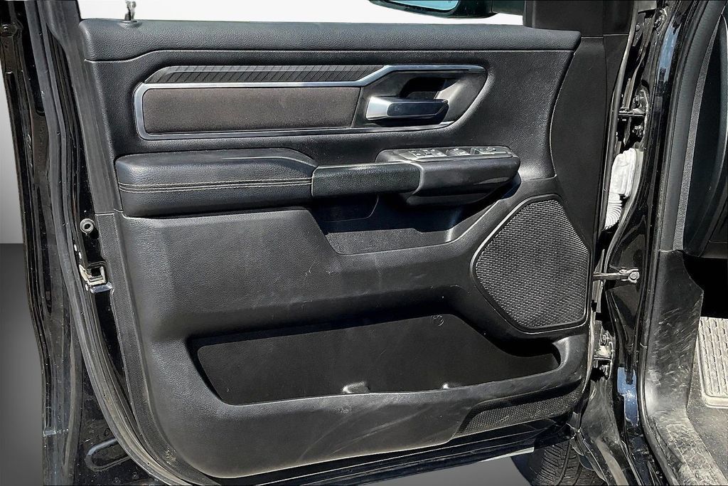 Used 2025 RAM 1500 Big Horn AWD/4WD image 21