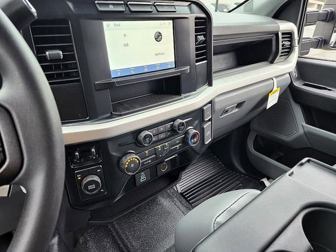 New 2024 Ford F550 4x4 Crew Cab Super Duty image 21