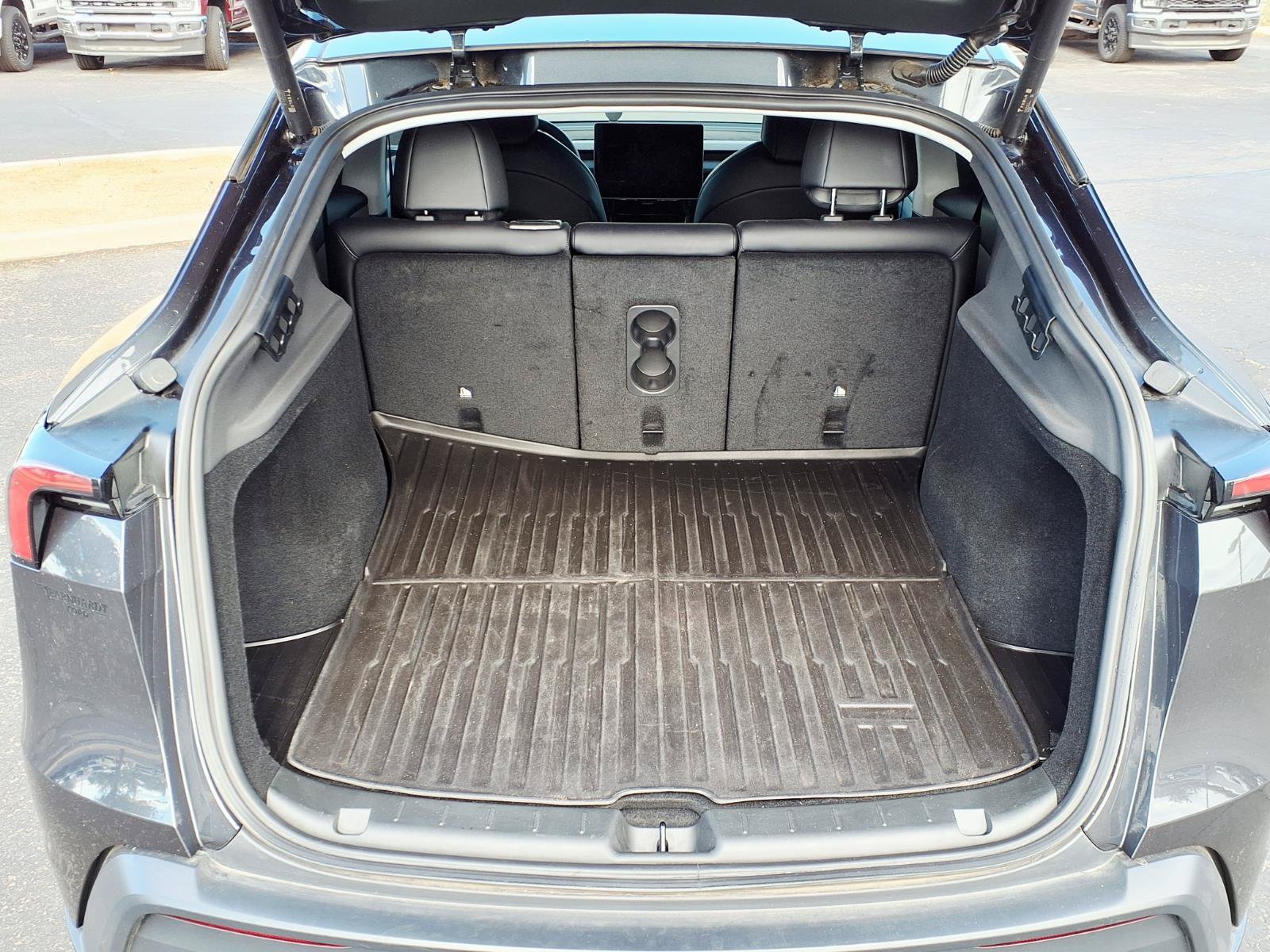 Used 2026 Tesla Model Y 2WD image 15