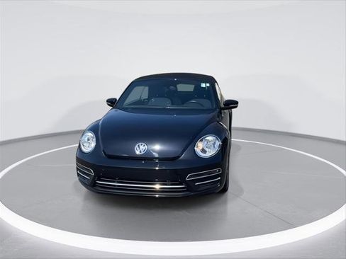 Used 2018 Volkswagen Beetle 2.0T S FWD image 3