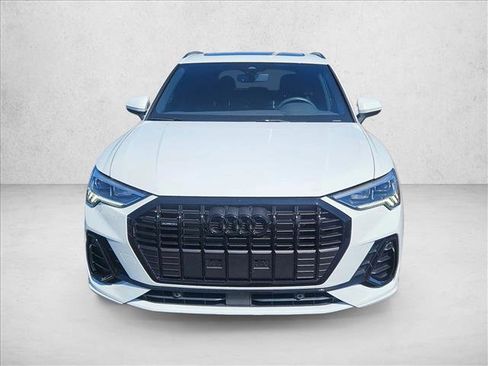 Certified 2025 Audi Q3 2.0T Premium w/ Convenience Package AWD/4WD image 2