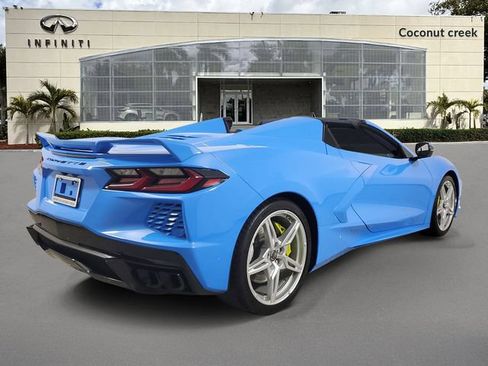 Used 2023 Chevrolet Corvette Stingray Premium Conv w/ Z51 Performance Package RWD image 4