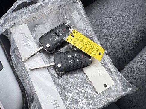 Used 2016 Chevrolet Cruze LT w/ Sun, Sound and Sport Package image 18