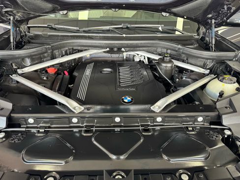 Used 2019 BMW X7 xDrive40i w/ Premium Package image 56