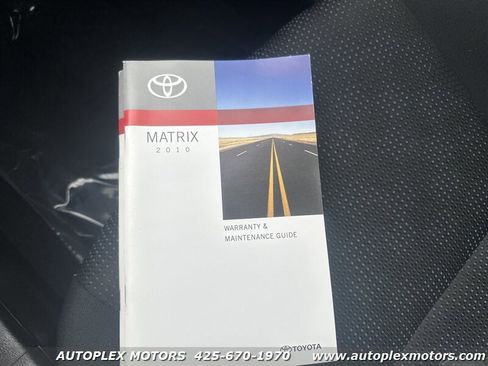 Used 2010 Toyota Matrix S image 28