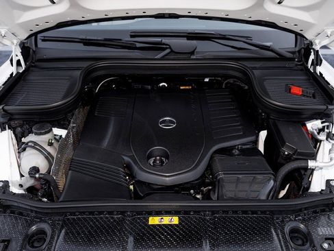 Used 2025 Mercedes-Benz GLS 450 4MATIC image 38