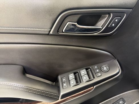 Used 2018 GMC Yukon SLT w/ Premium Edition RWD image 12