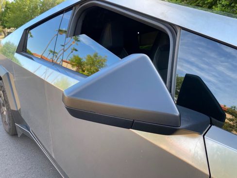 Used 2025 Tesla Cybertruck AWD Crew Cab image 10