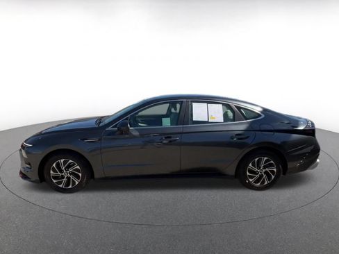 Used 2026 Hyundai Sonata Blue FWD image 9