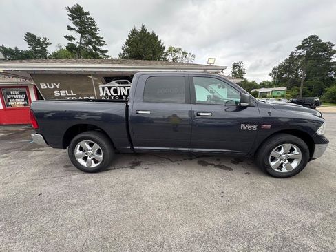 Used 2017 RAM 1500 Big Horn AWD/4WD image 7