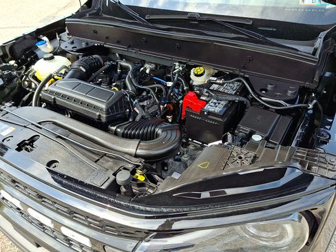 Certified 2025 Ford Bronco Sport Outer Banks w/ Outer Banks Tech Package+ AWD/4WD image 31