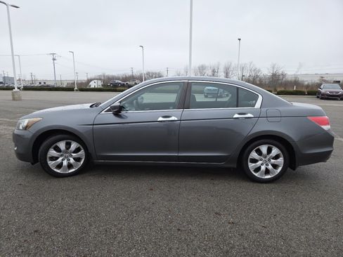 Used 2010 Honda Accord EX image 11