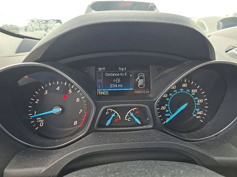 Used 2015 Ford Escape SE w/ Equipment Group 201A FWD image 18