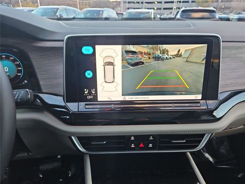 New 2026 Volkswagen Atlas SEL image 19