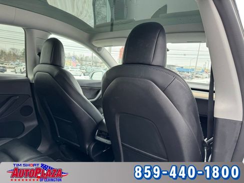 Used 2022 Tesla Model Y Long Range image 18