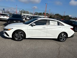 New 2026 Hyundai Elantra Limited video 2