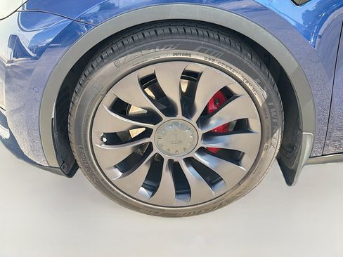 Used 2021 Tesla Model Y Performance AWD/4WD image 37