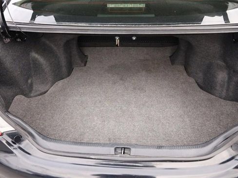 Used 2012 Toyota Camry L image 7